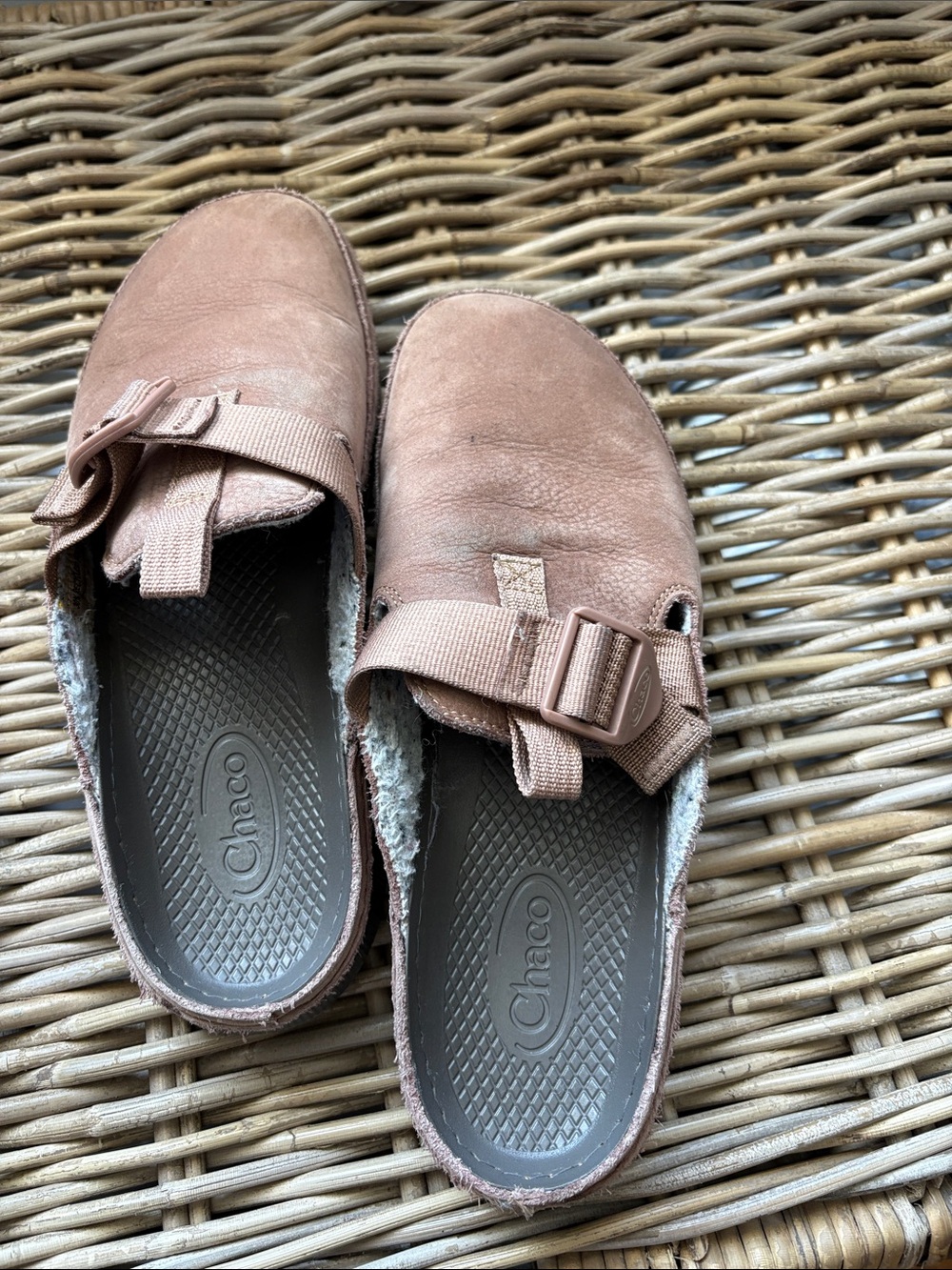 Chaco Women’s Paonia Clog Size 40